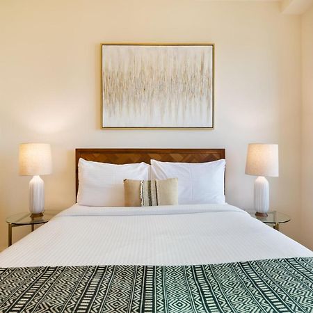 Maison Privee - Stunning Waterfront Apt With Marina View Nxt To Beach Dubai Esterno foto