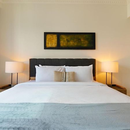 Maison Privee - Stunning Waterfront Apt With Marina View Nxt To Beach Dubai Esterno foto